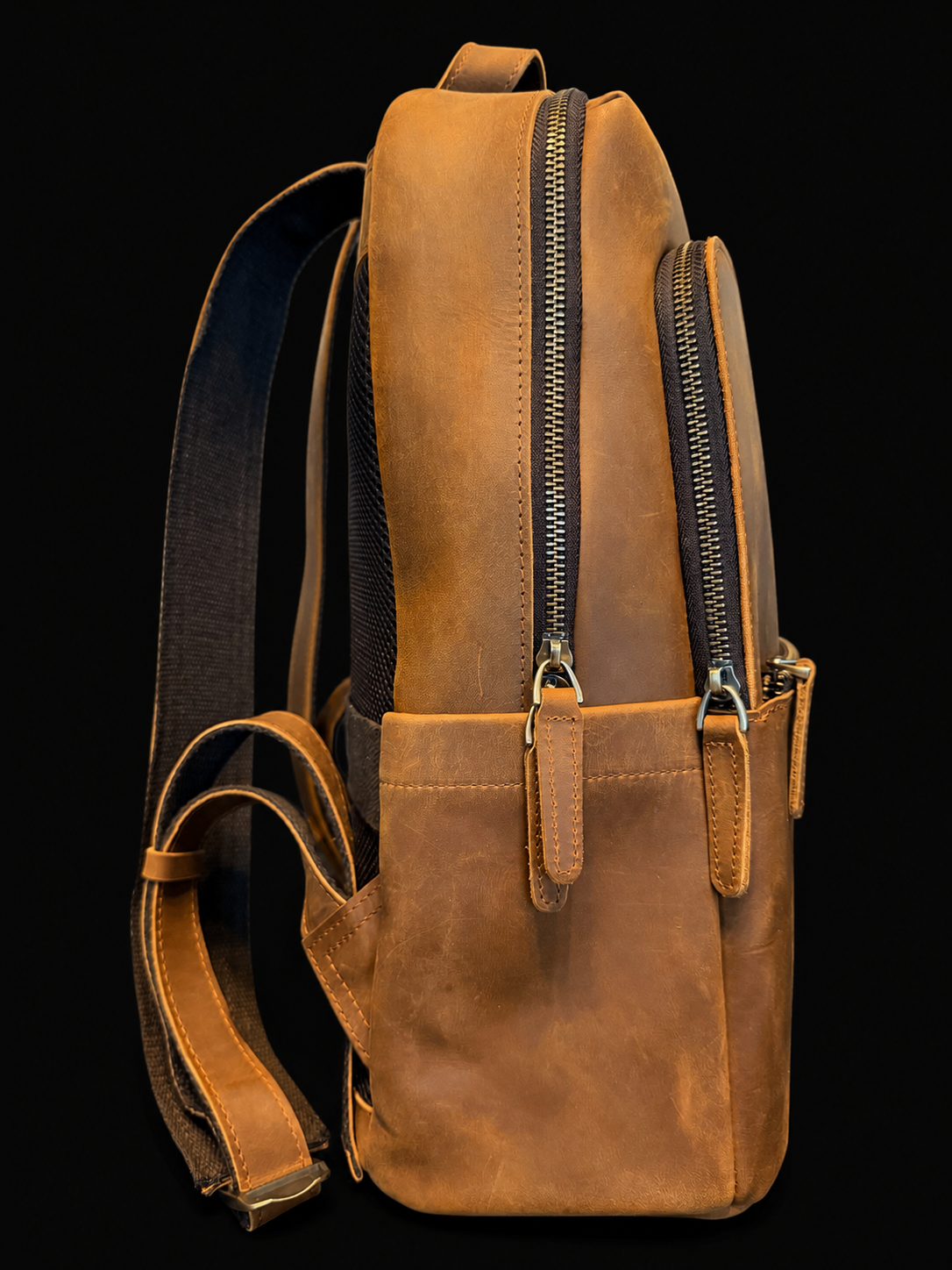 Backpack detail 3